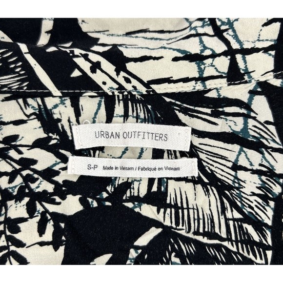 Urban Outfitters Small Button Down Crop Top Nylon Beige Black Halter - Picture 5 of 11